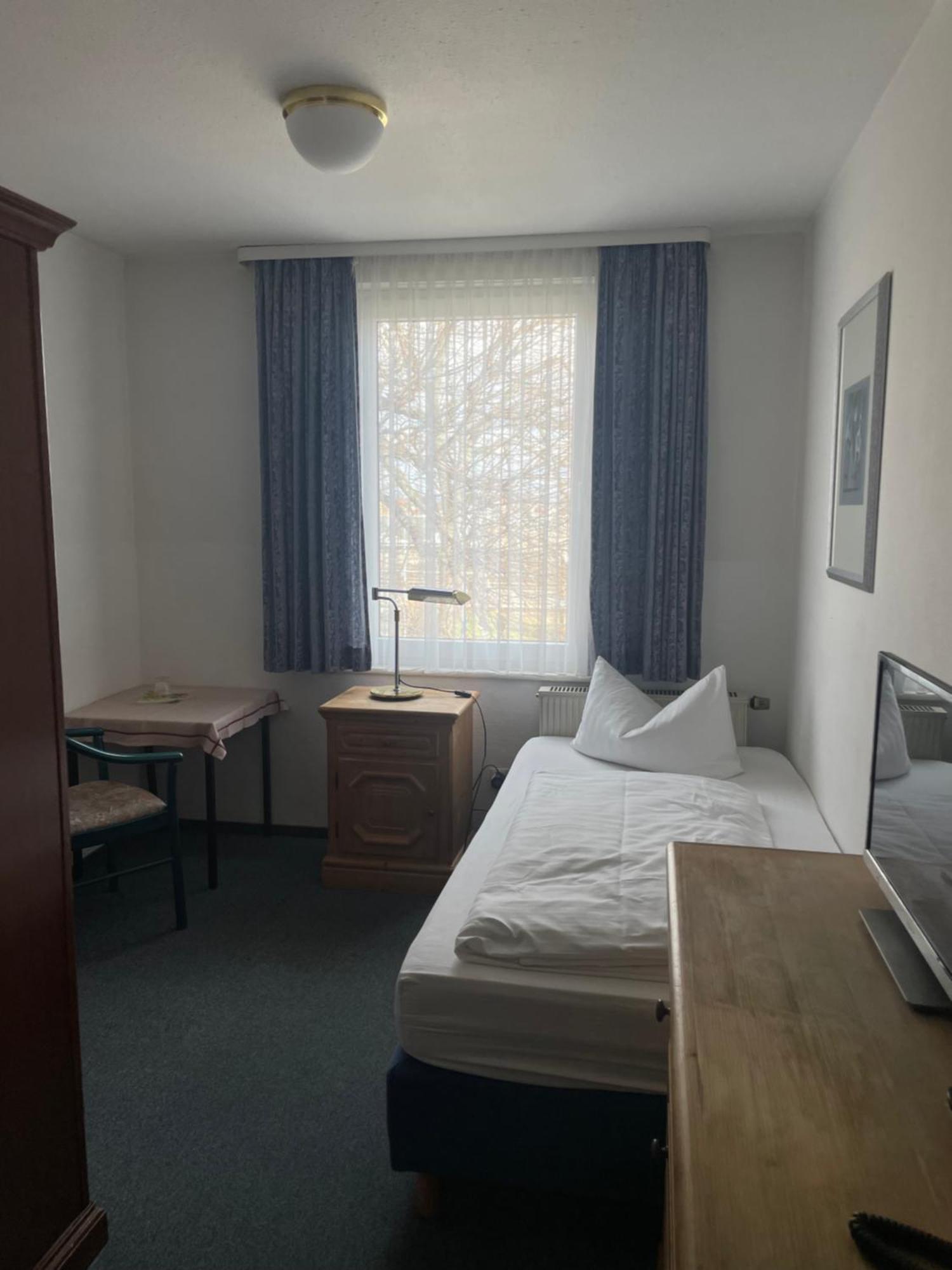 Hotel Krone 아른슈타트 객실 사진