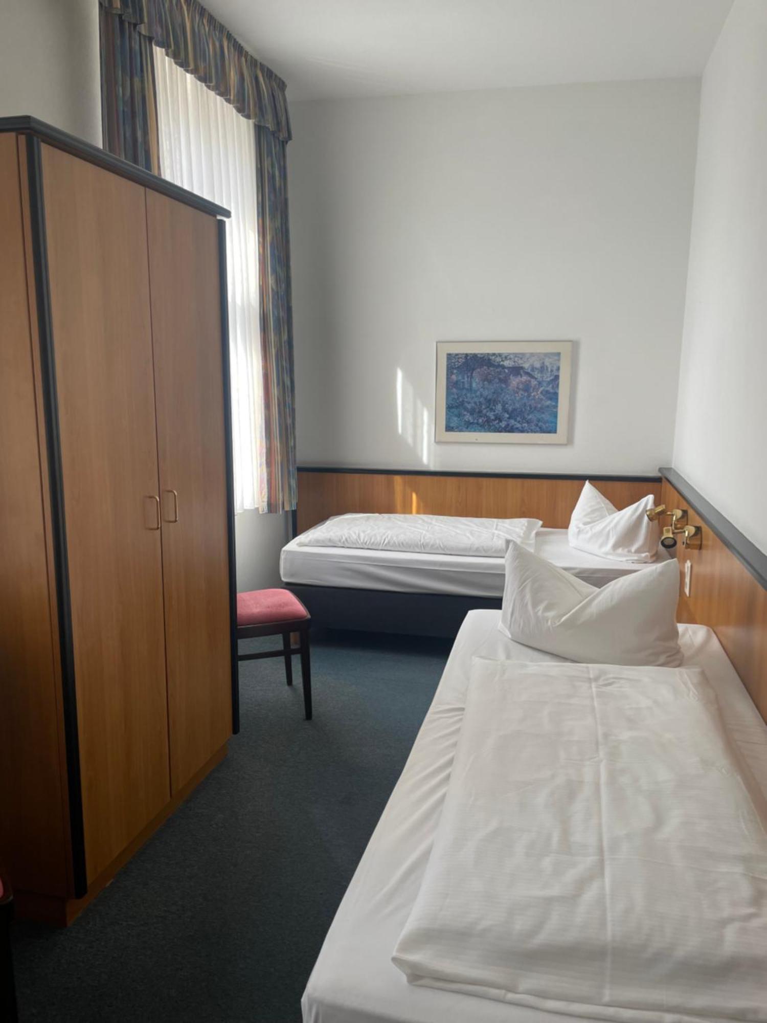 Hotel Krone 아른슈타트 객실 사진