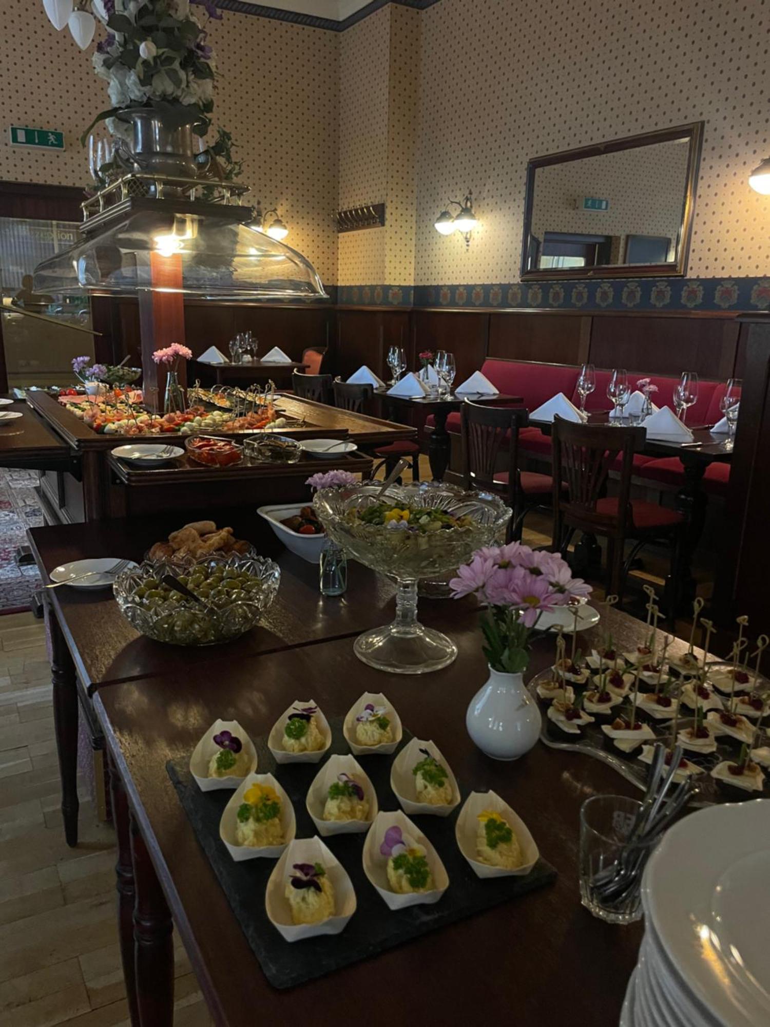 Hotel Krone 아른슈타트 외부 사진