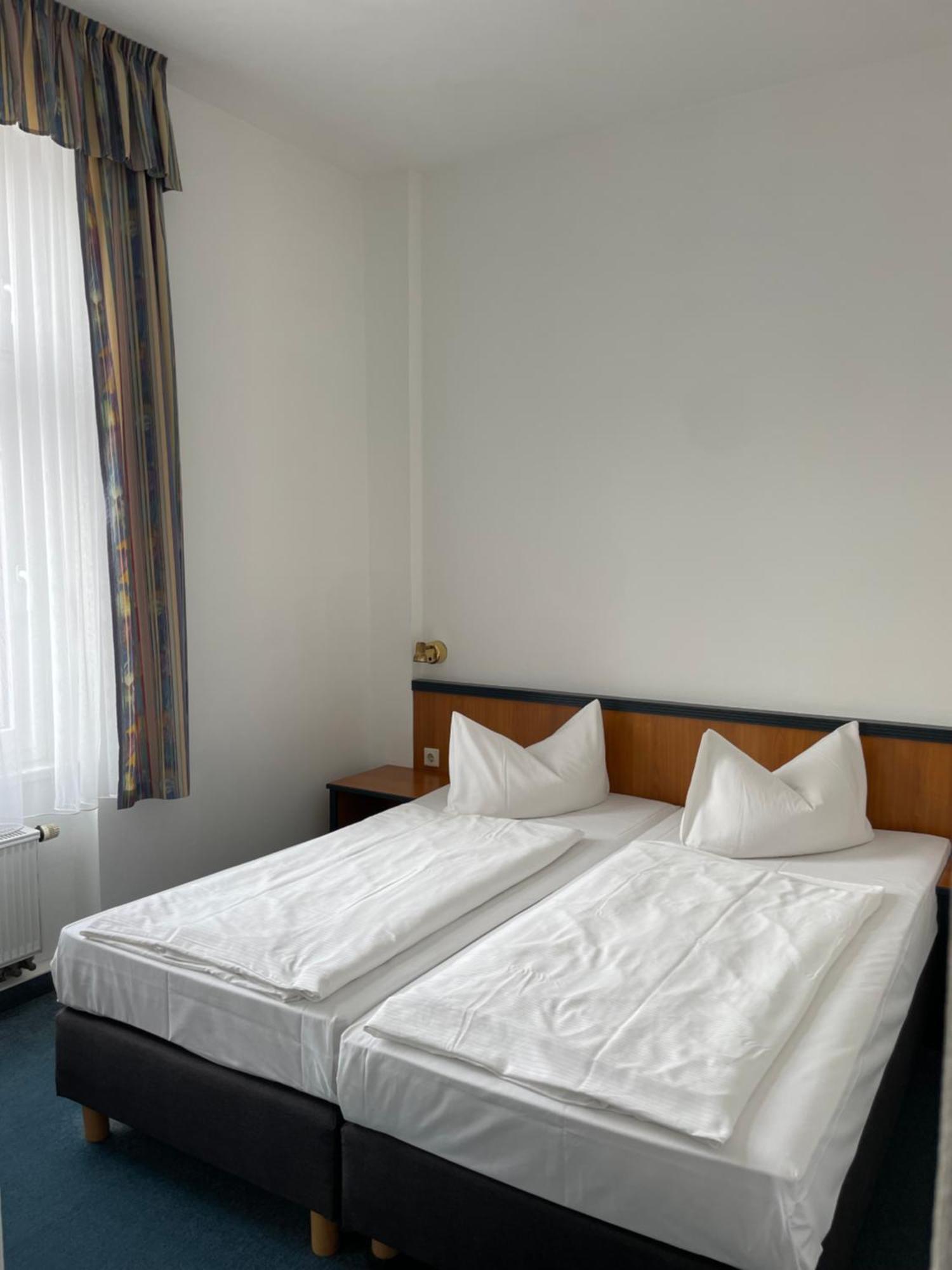 Hotel Krone 아른슈타트 외부 사진